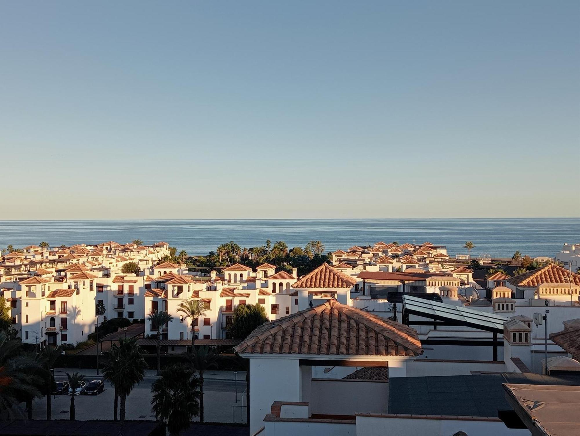 Апартаменты Apartamento Playas De Vera Con Vistas Al Mar Экстерьер фото